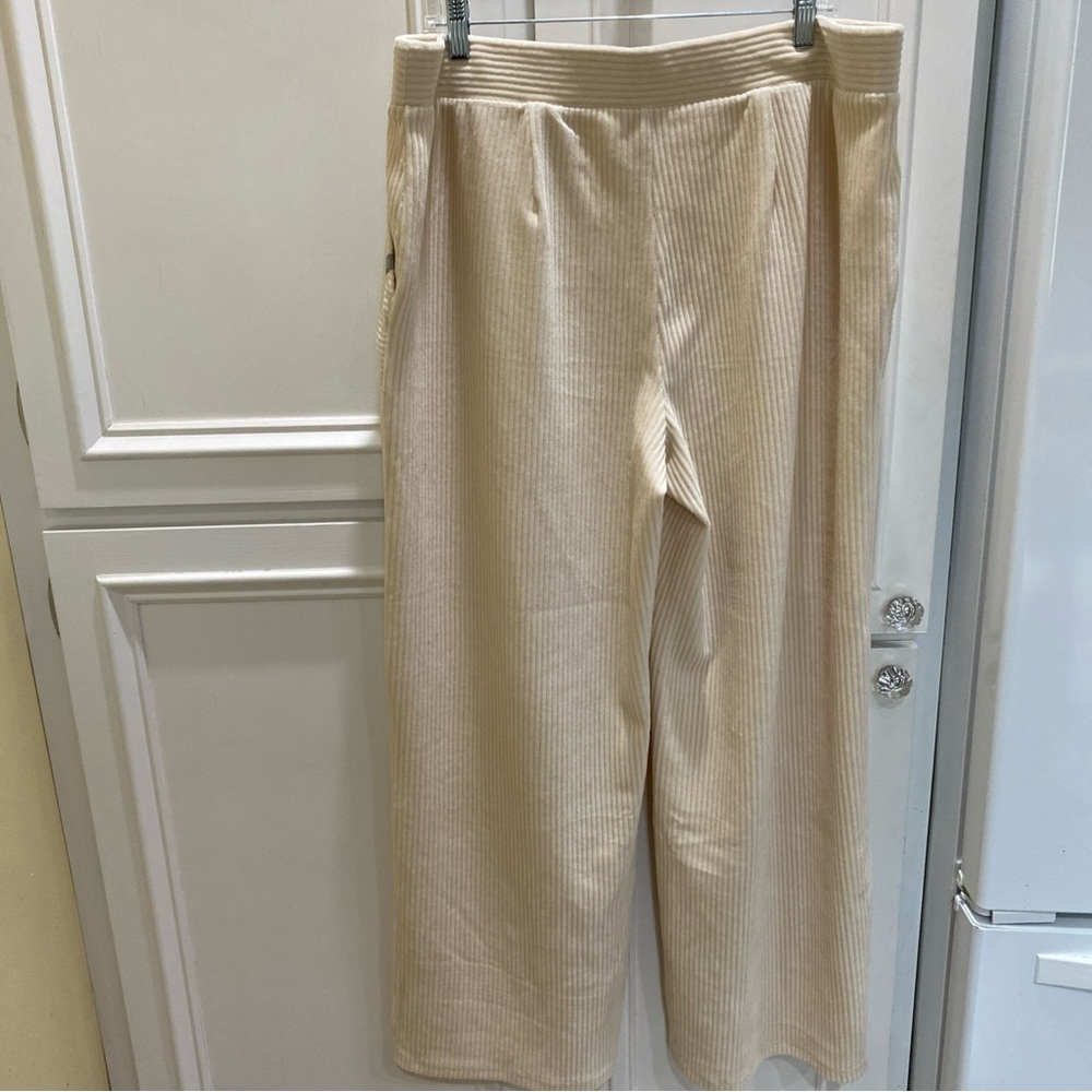Set of 2 -Talbots Ribbed Knit Wide Leg Pull-On Joggers in Cream & Deep Purple - Picture 5 of 15